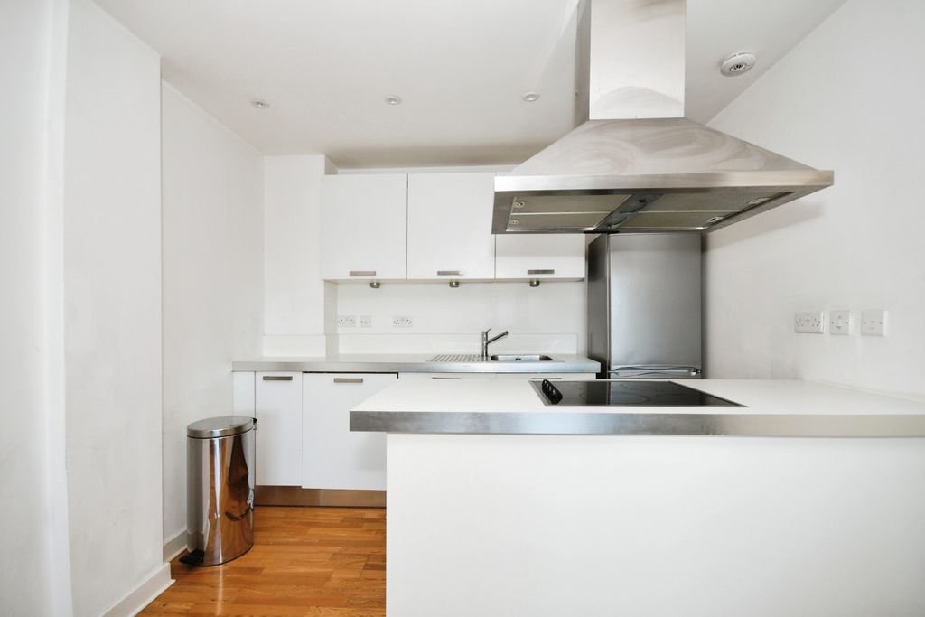 Property photo 2 of 17 Photography