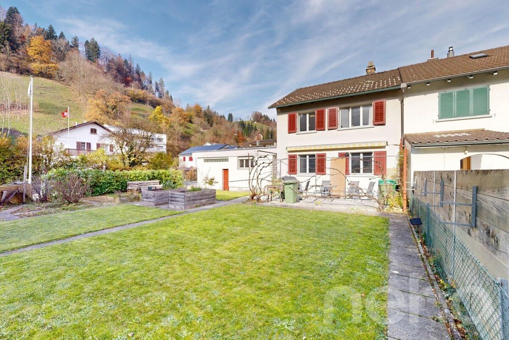 Property photo 2 of 12
