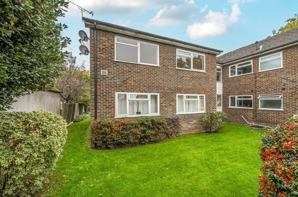 Property photo 1 of 9