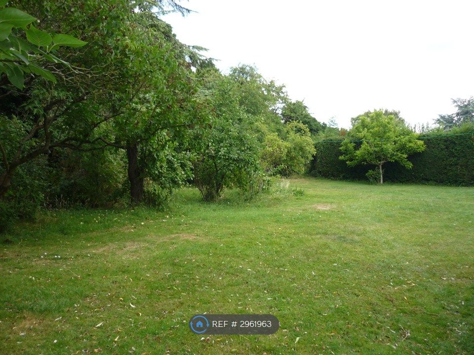 Property photo 2 of 15 Garden