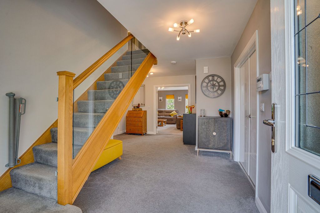 Additional image 5 of 5 bed detached house for saleTelegraph Heights, West End SO30