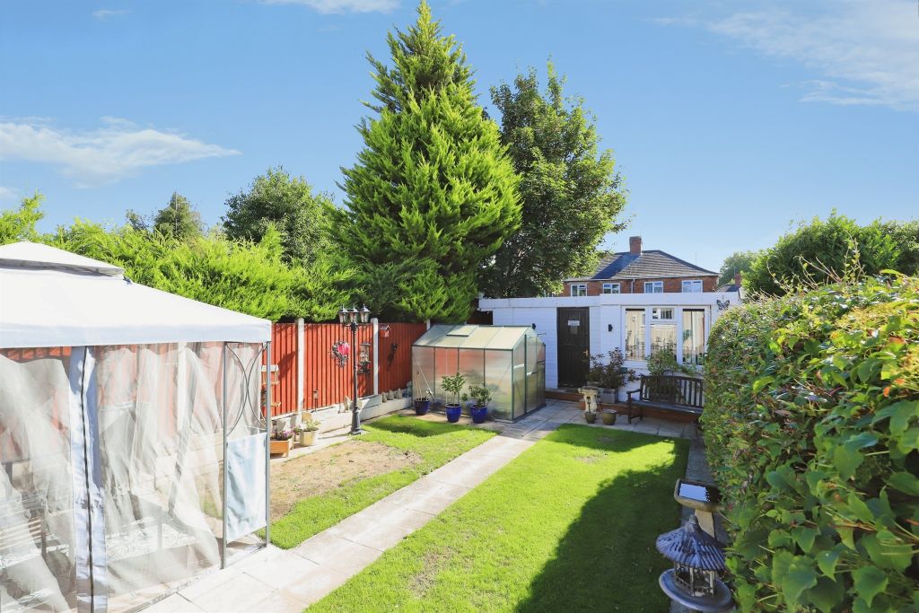 Property photo 2 of 16
