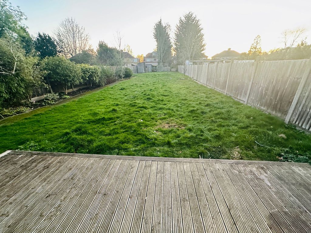 Property photo 1 of 2