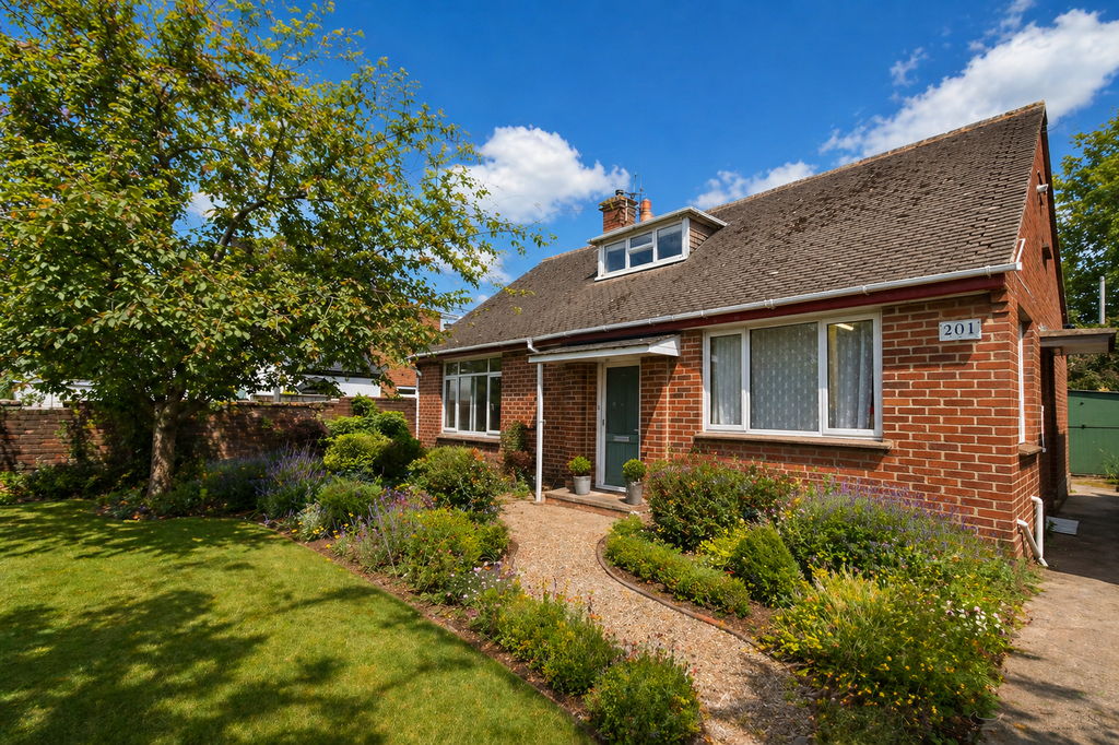 Property photo 1 of 11 Front