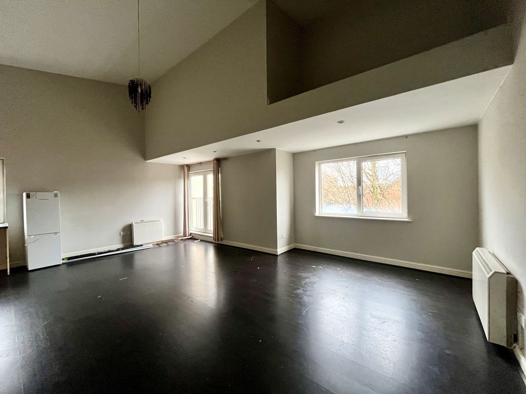 Property photo 2 of 12 Lounge