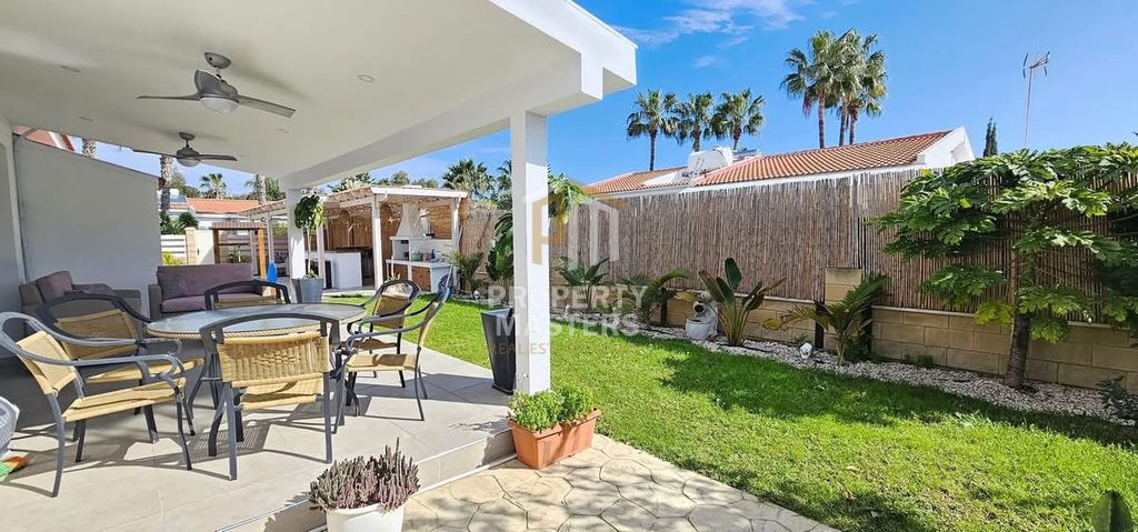 Property photo 3 of 26