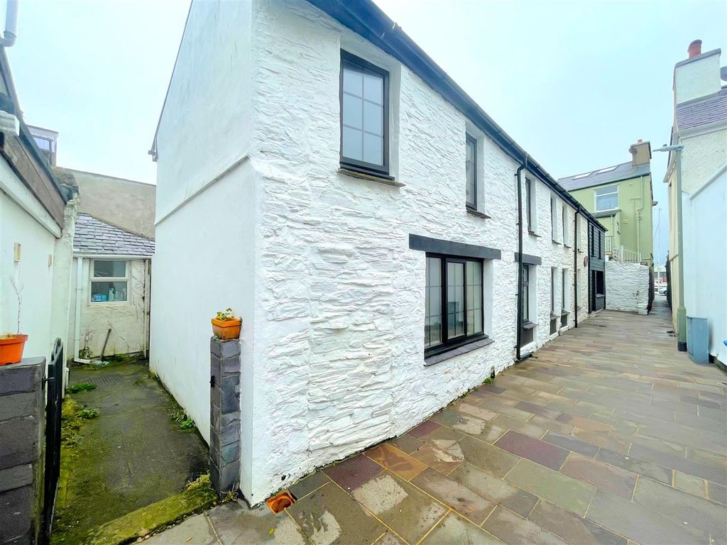 Property photo 1 of 13 1.Jpg