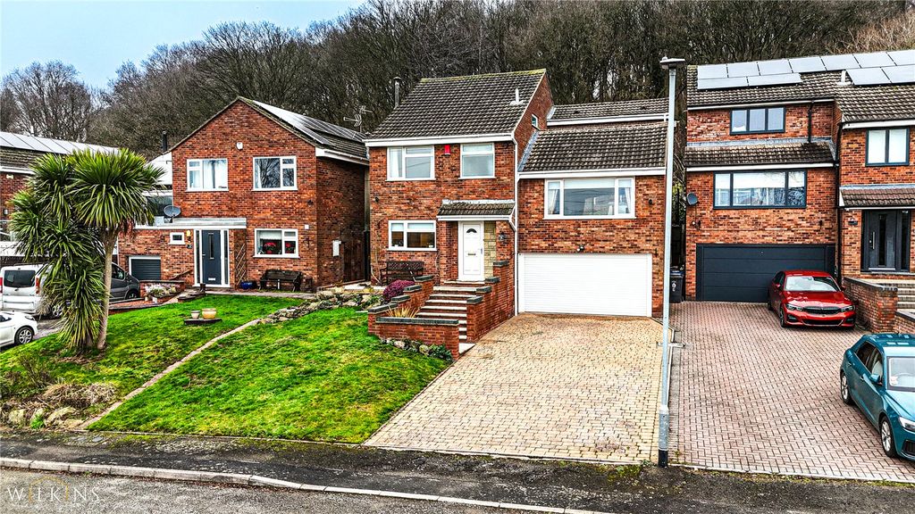 Property photo 1 of 44 Picture No. 34