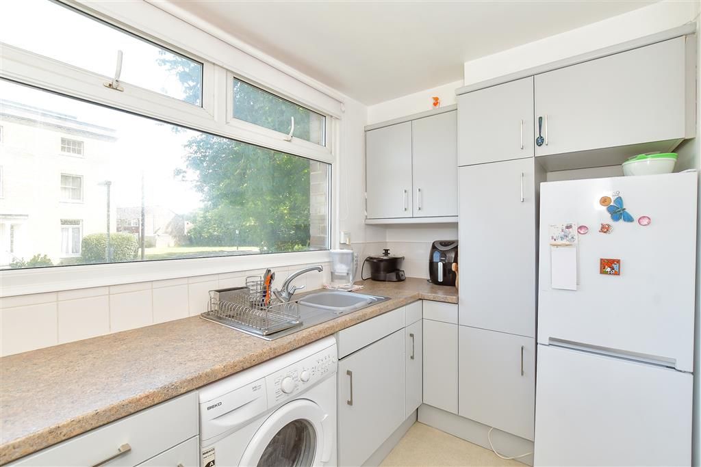 Property photo 2 of 13 Kitchen