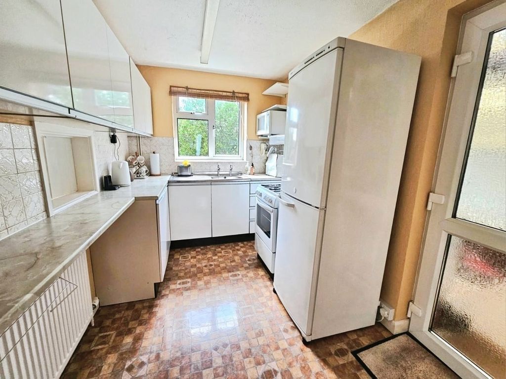 Property photo 3 of 19 Pbox-Img.Jpg