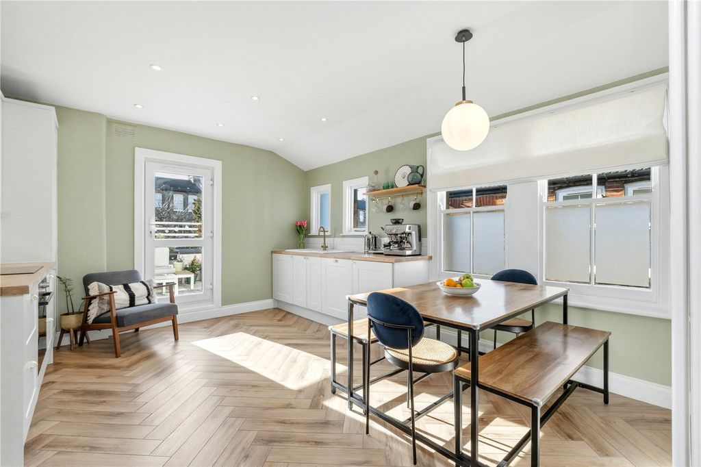 Property photo 2 of 10 Picture No. 06