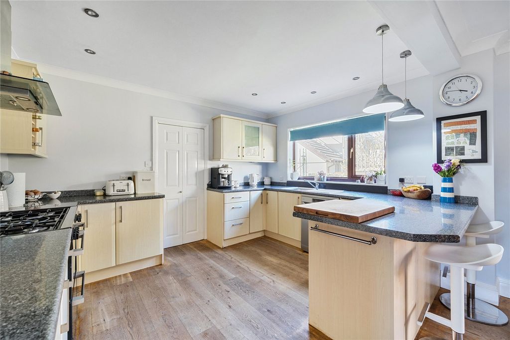Property photo 2 of 13 Kitchen
