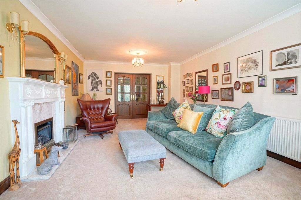 Property photo 3 of 24 Picture No. 27