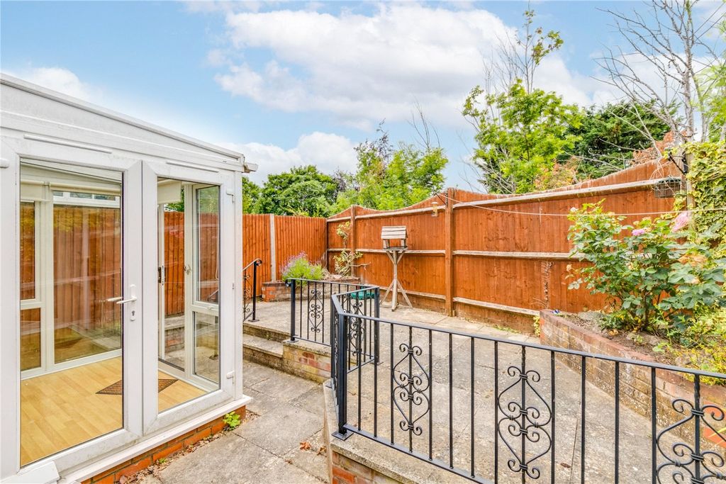 Property photo 2 of 11 2837634
