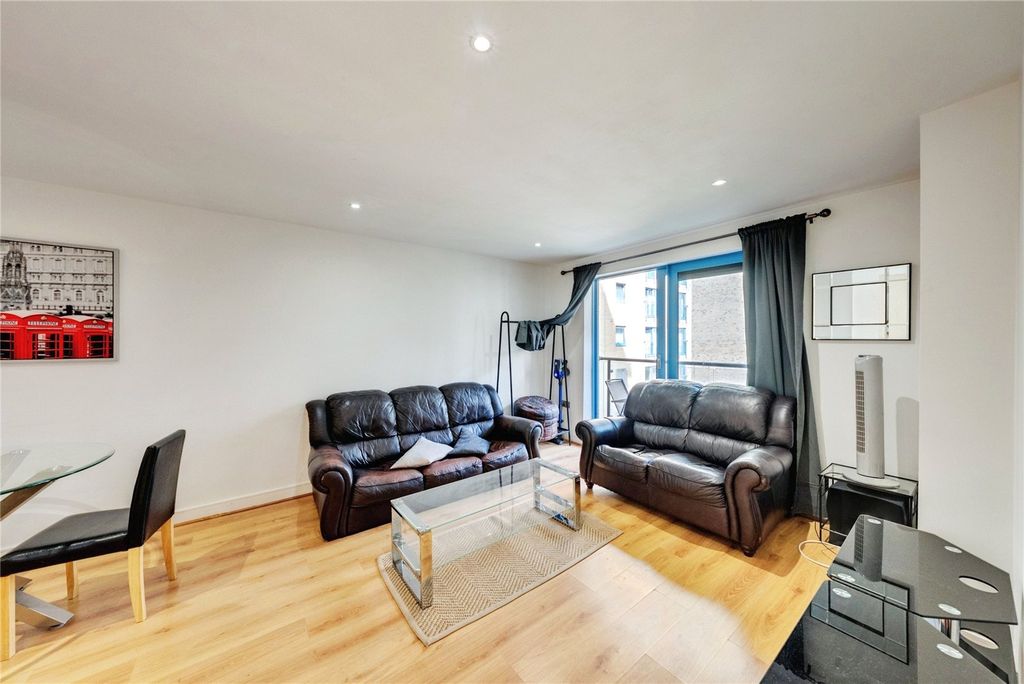 Property photo 1 of 18 Picture No. 08
