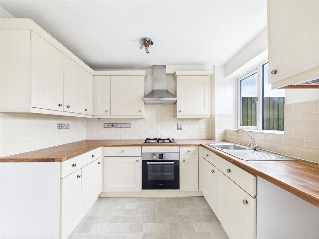 Property photo 2 of 15 Picture No. 10