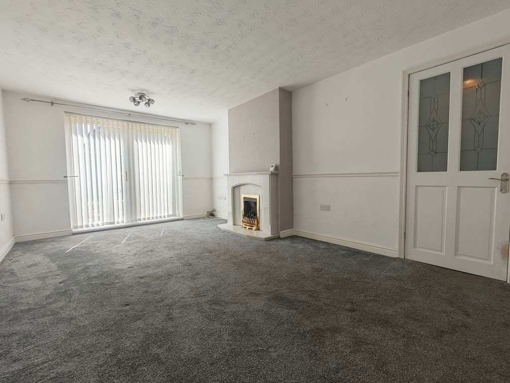 Property photo 2 of 16 Photo 2