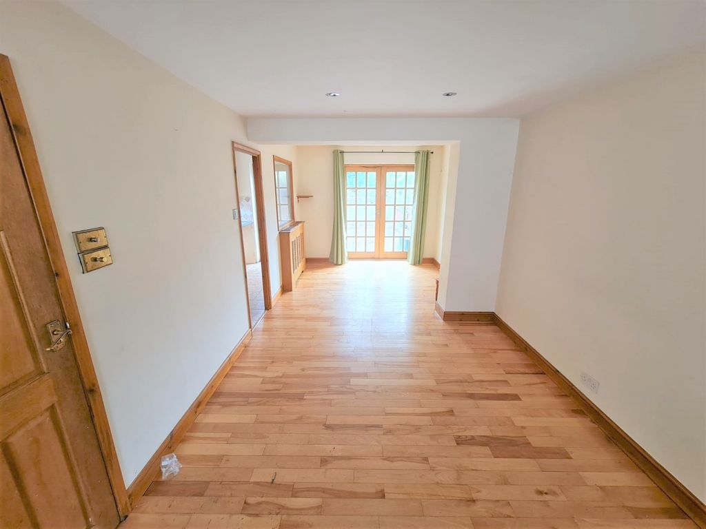 Property photo 2 of 12 Whatsapp Image 2022-08-30 At 2.16.19 Pm (1).Jpeg