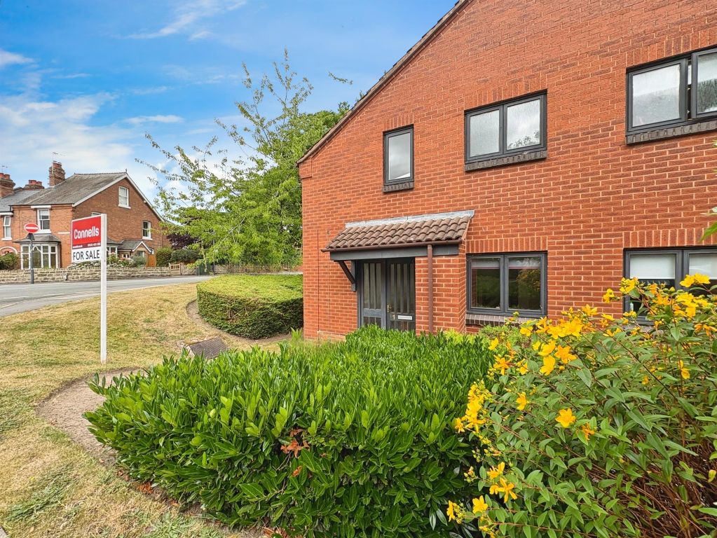 Property photo 1 of 17