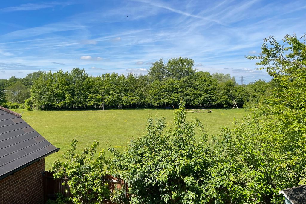 Property photo 2 of 59