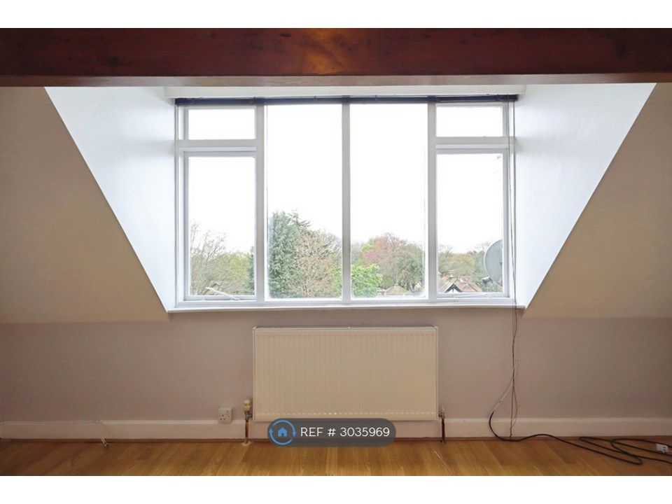 Property photo 3 of 32