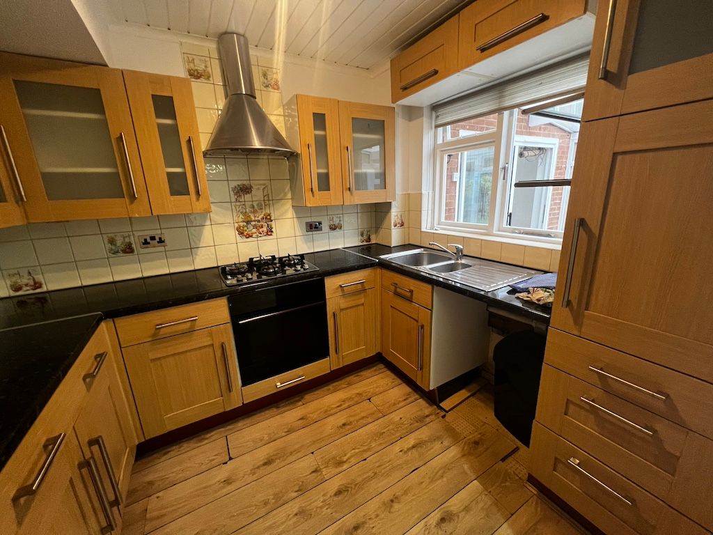 Property photo 2 of 26