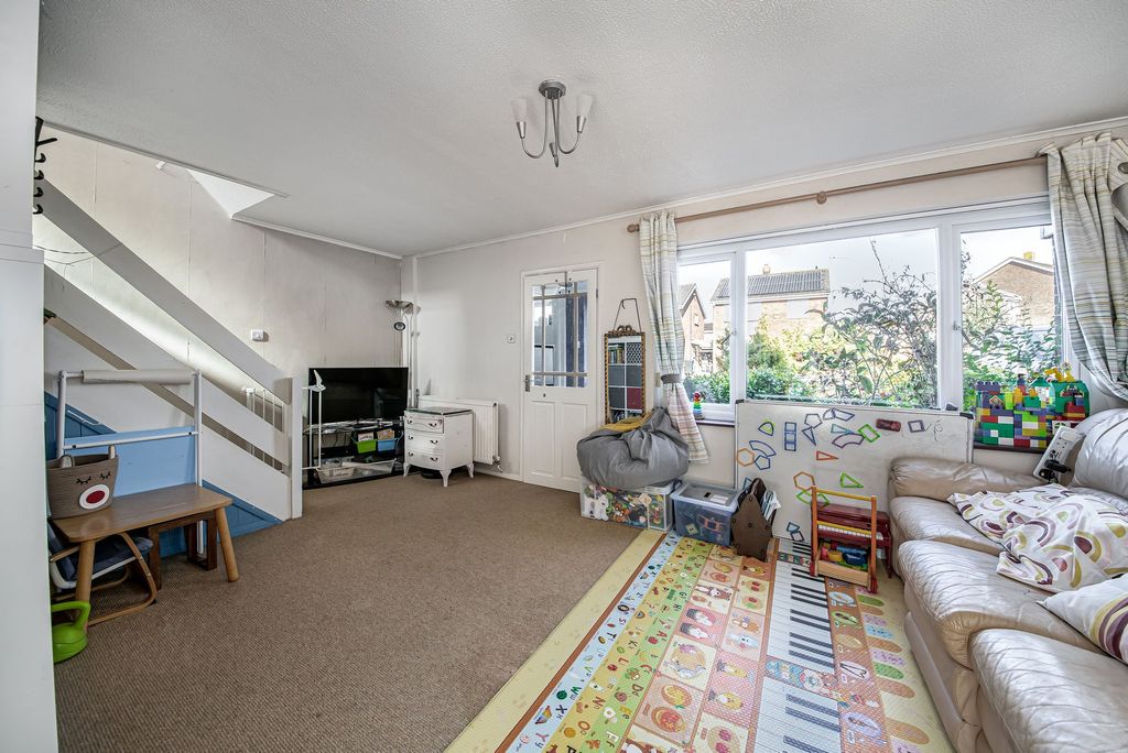 Property photo 2 of 11