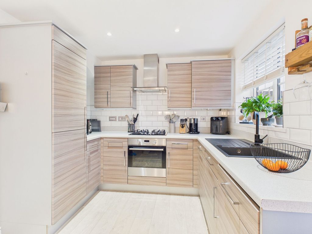 Property photo 1 of 13 Dining Kitchen