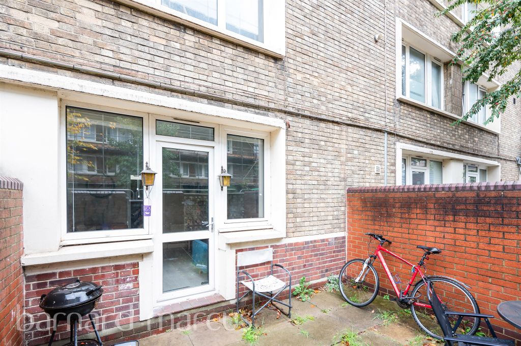 Property photo 2 of 8