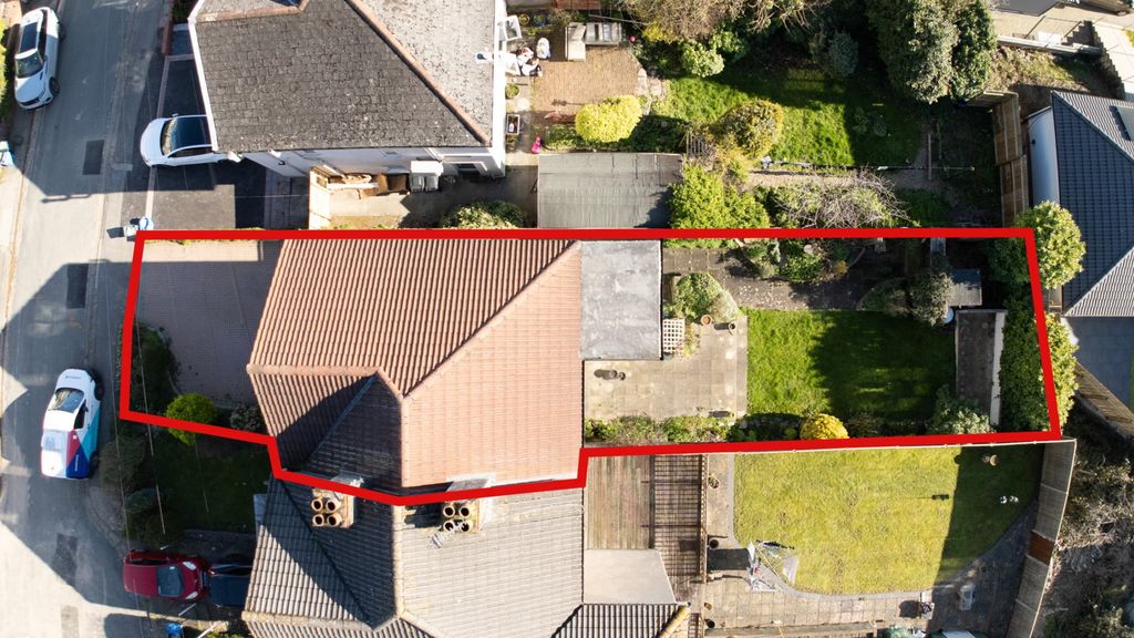 Property photo 2 of 37