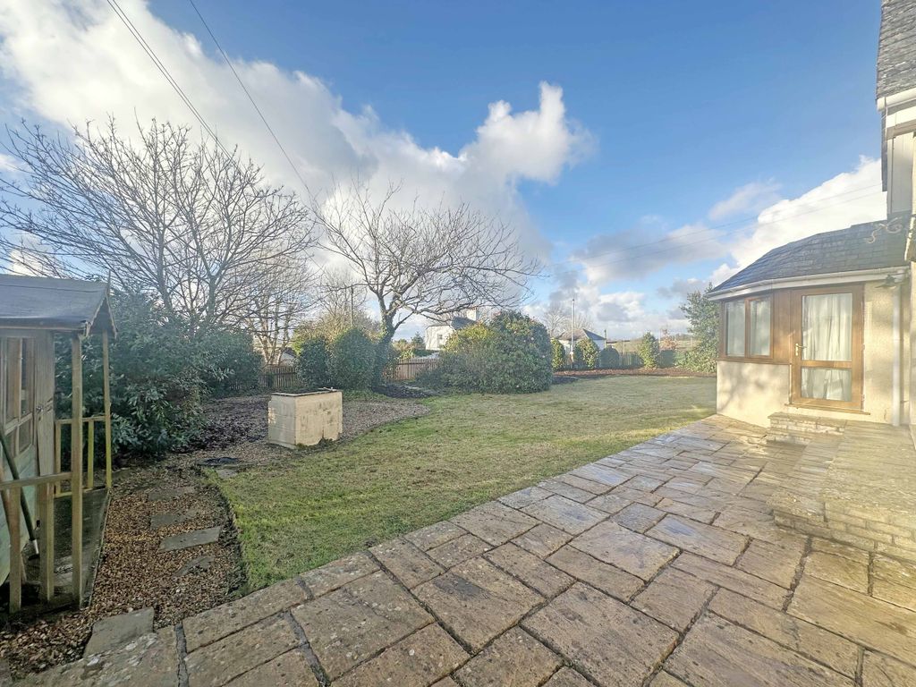 Property photo 3 of 21 Photo 3