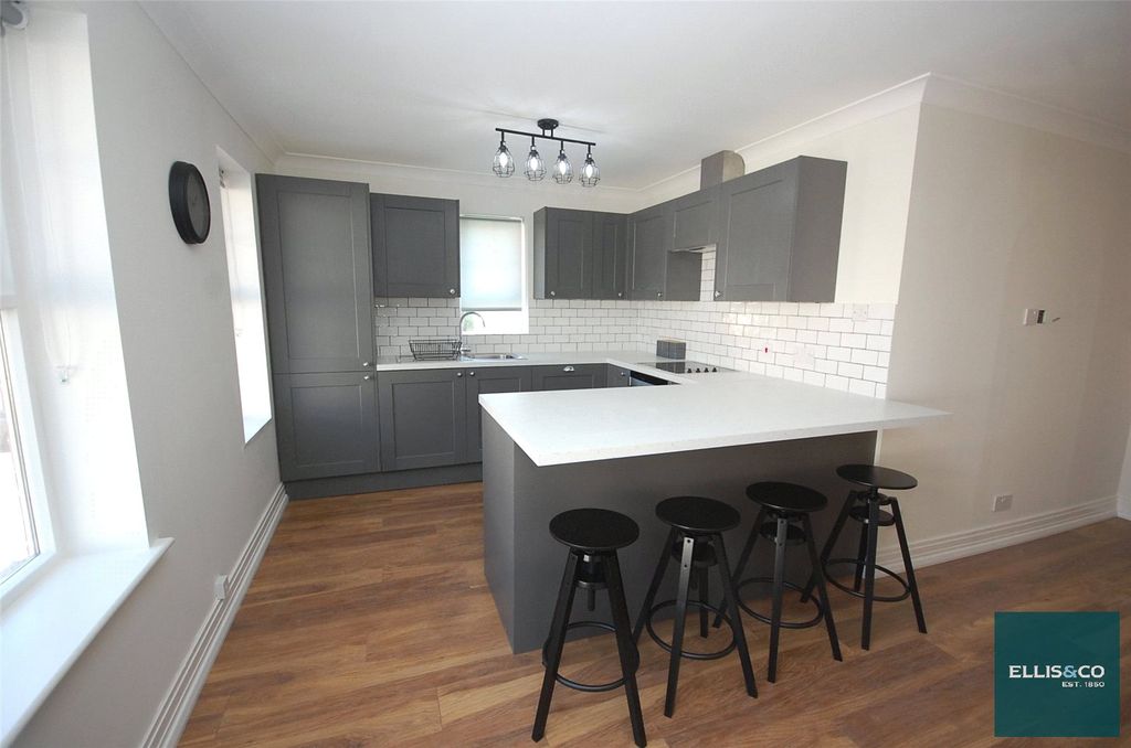Property photo 1 of 10 Picture No. 29