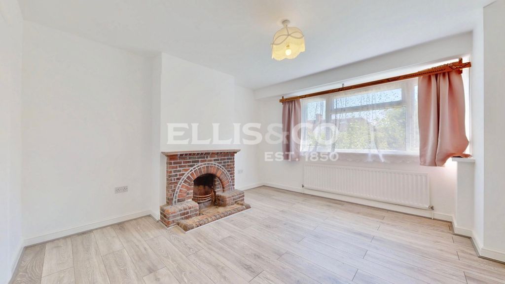 Property photo 2 of 12 Picture No. 22