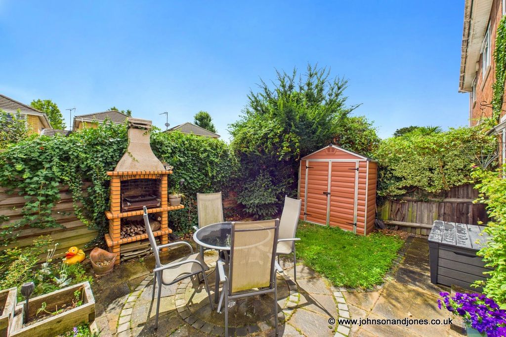 Property photo 2 of 12 2 Garden.Jpg