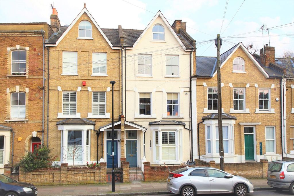 Property photo 2 of 10