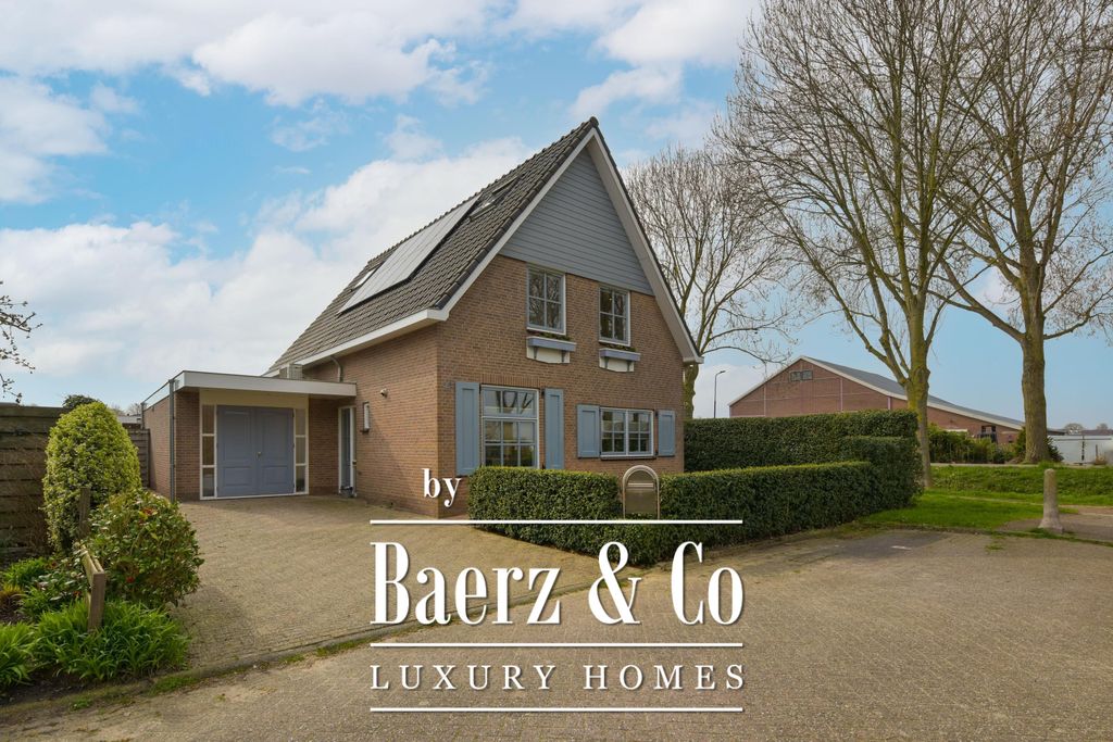 Property photo 1 of 64