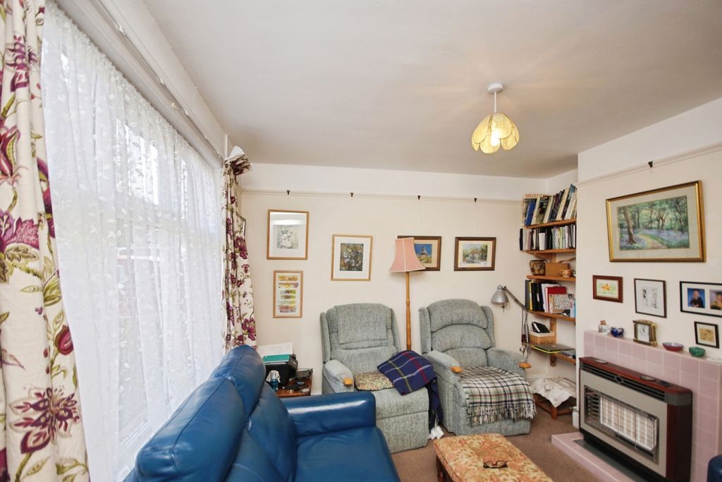 Property photo 3 of 18 Photo