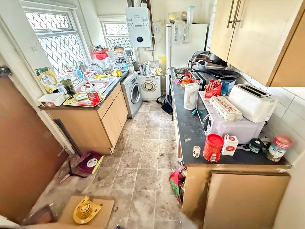 Property photo 2 of 3