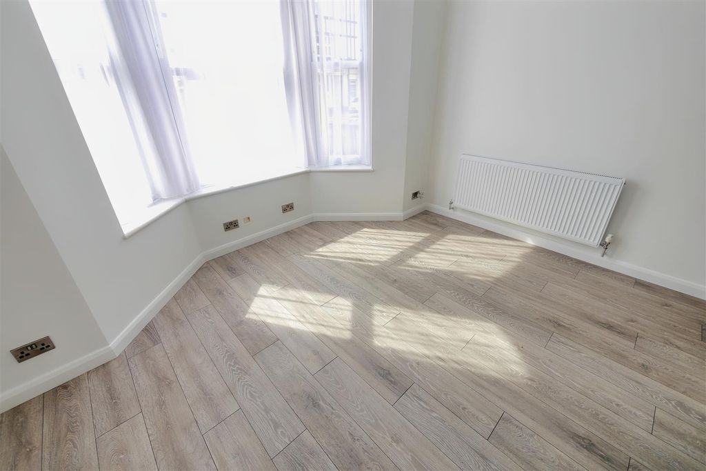 Property photo 3 of 8 Open Plan Living