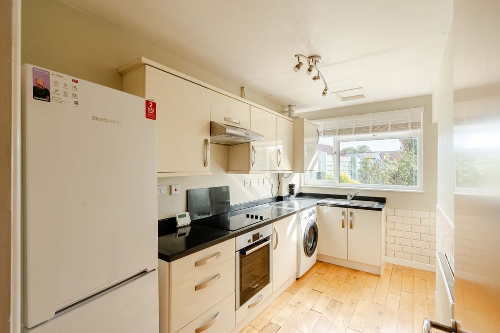 Property photo 2 of 18 2