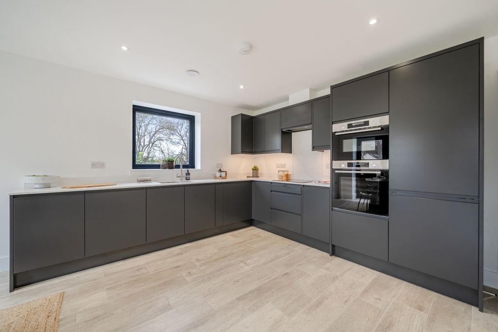 Property photo 1 of 13 Kitchen