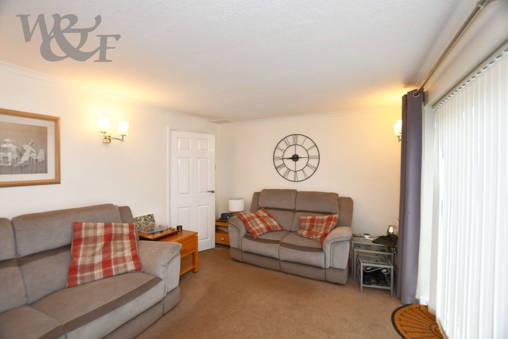 Property photo 3 of 30 Photo 7