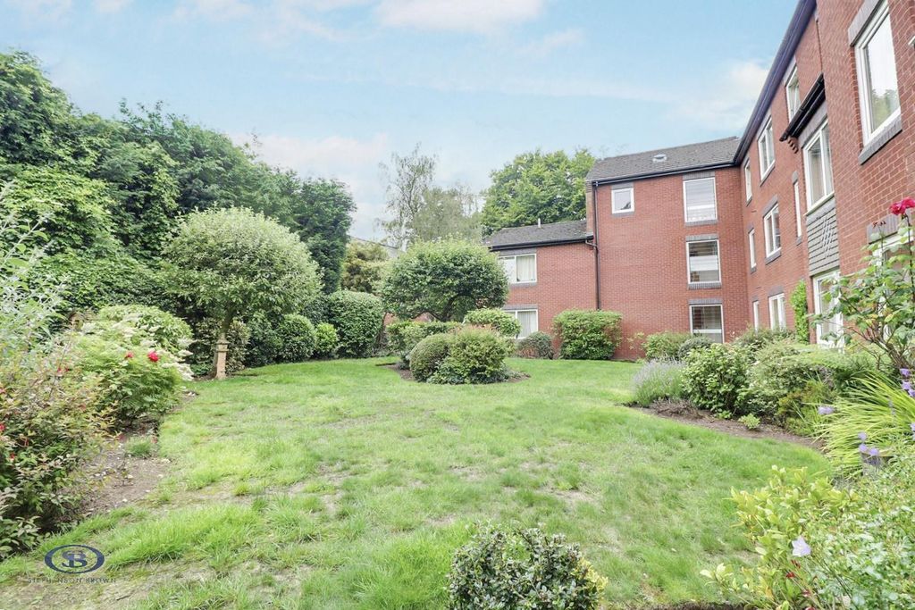 Property photo 2 of 11 Tlc_76ce130F-55F2-4054-A8Db-F313d396c383_7c75c9A.J