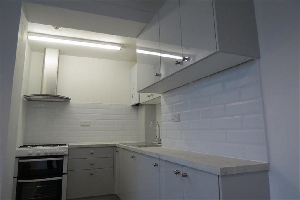 Property photo 1 of 5 (Main)