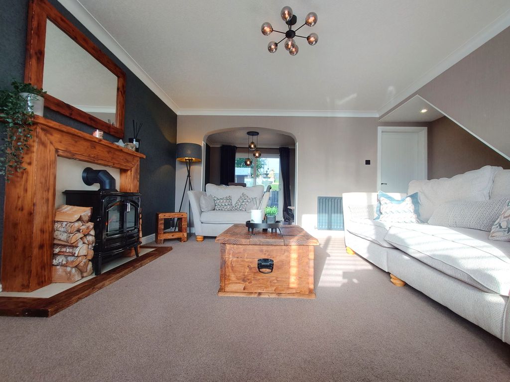 Property photo 3 of 51