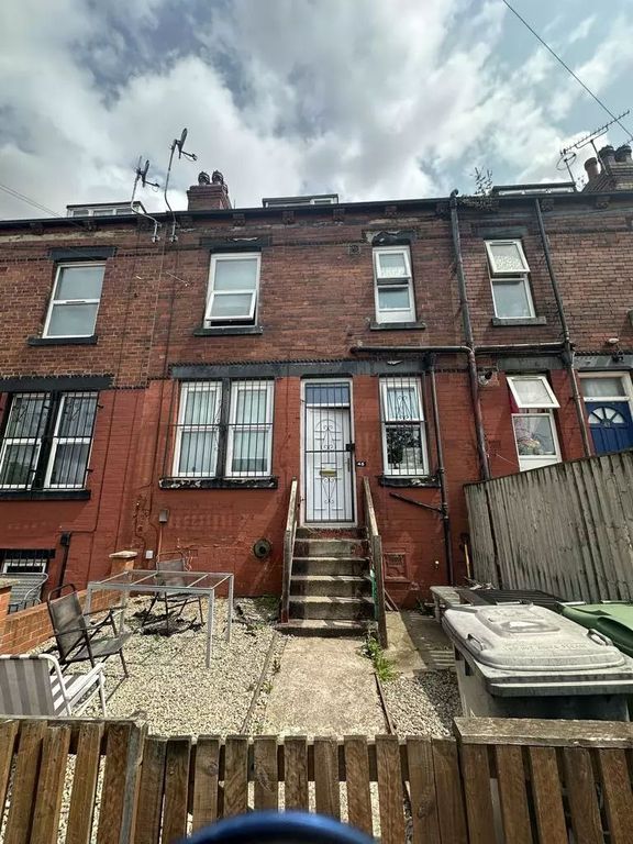 Property photo 1 of 5