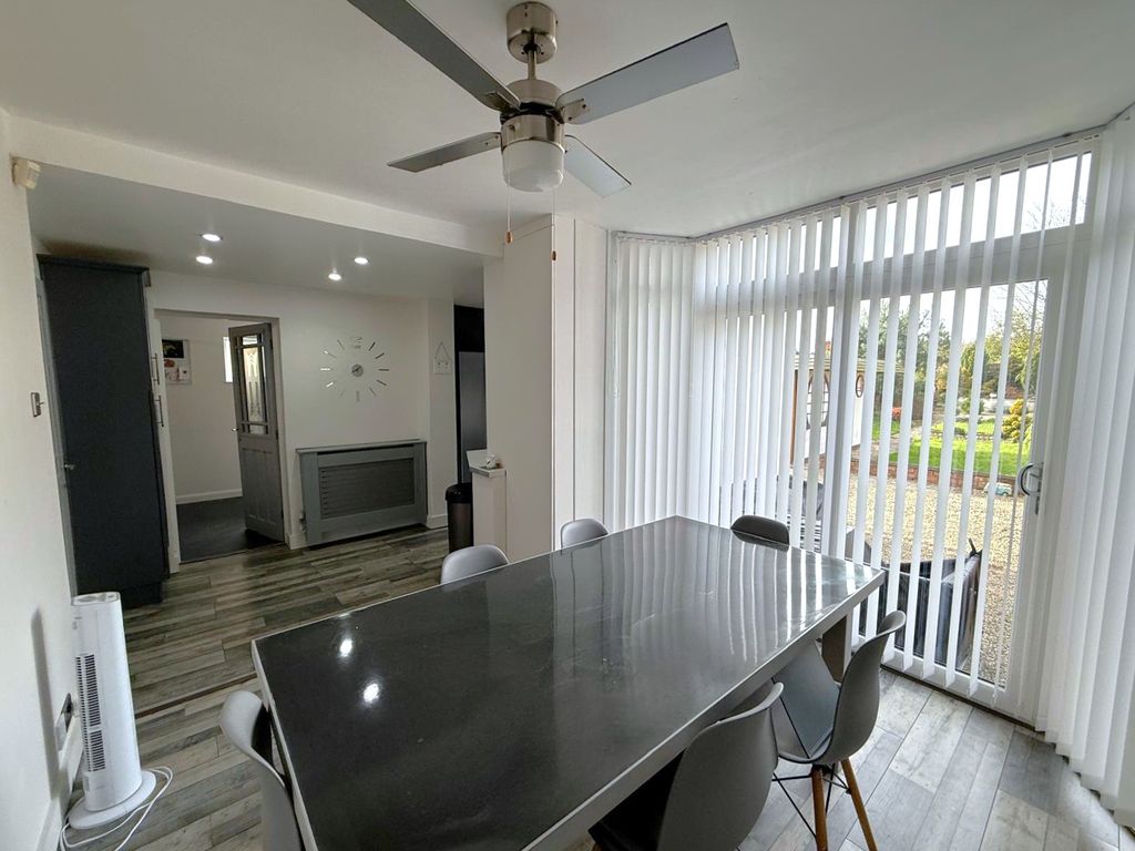 Property photo 2 of 30 Photo 26