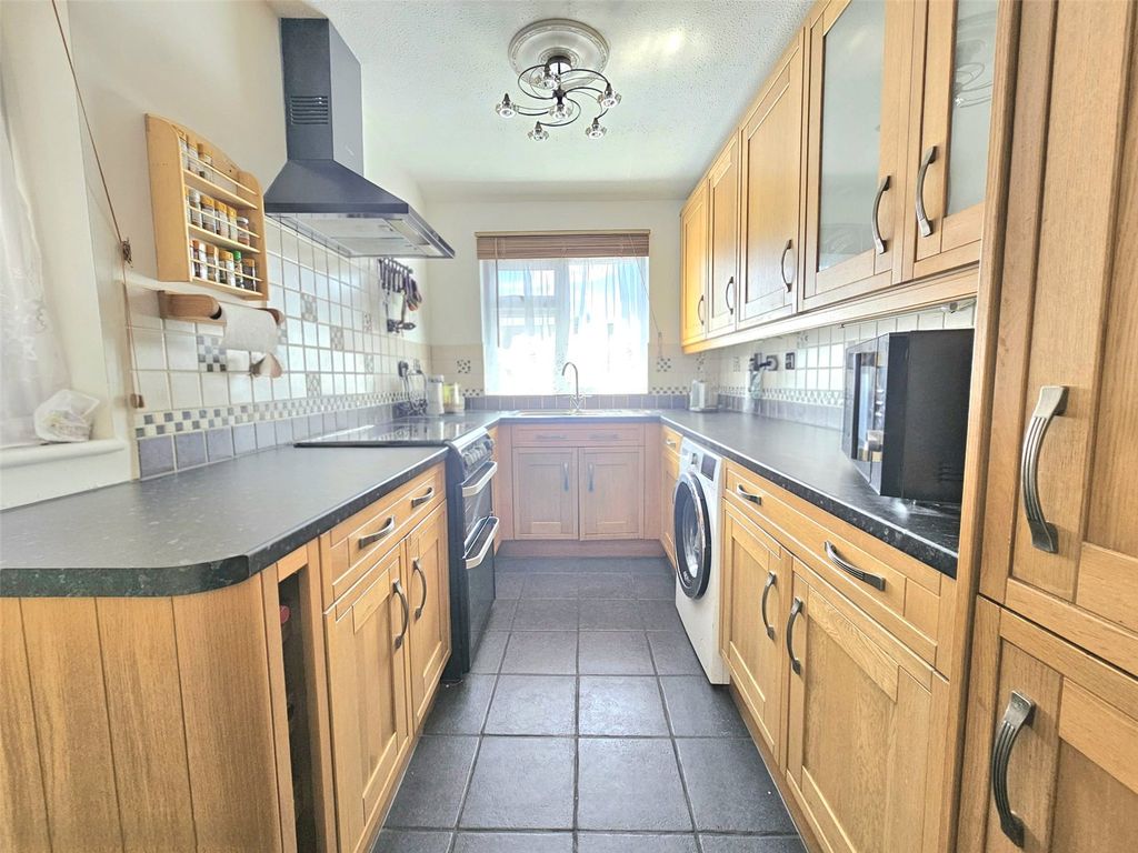 Property photo 3 of 12 Picture No. 04