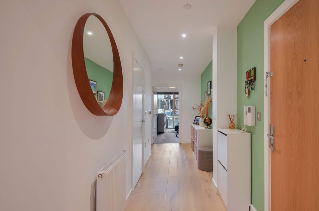 Property photo 3 of 24 Entrance Hall_ (2).Jpg