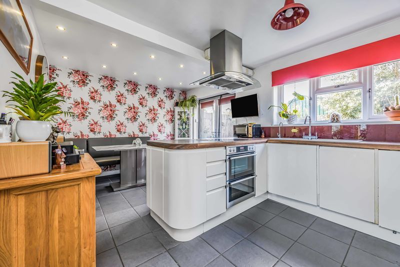 Property photo 2 of 20 Photo 16